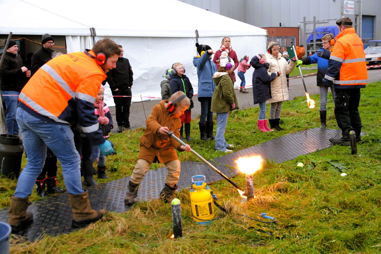 Sluit samen het jaar knallend af