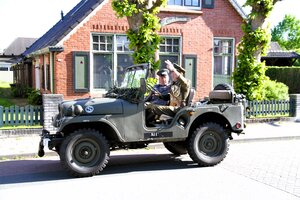 Haulerwijk beleeft top 5 mei viering