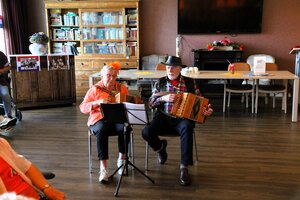 Haulerwijk beleeft top 5 mei viering