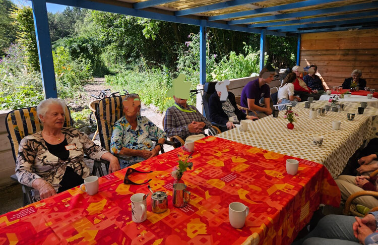 Lunchen in de Dorpstuin